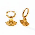 Kiro 18k gold fan shaped Huggies earrings