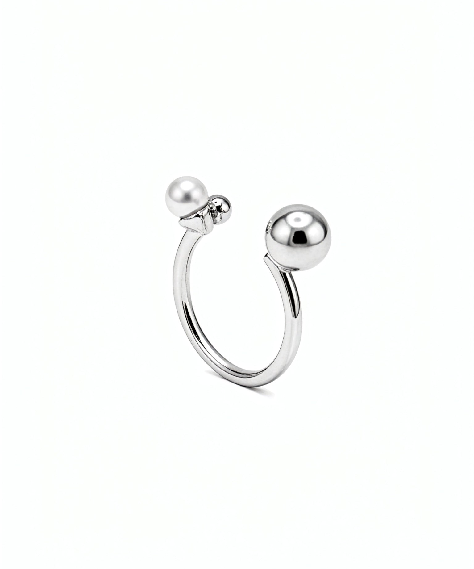 Resizable white and silver 925 sterling silver ring with polished round ends from KIRO UK inspired by Egyptian heritage for elegant fine jewelry styling