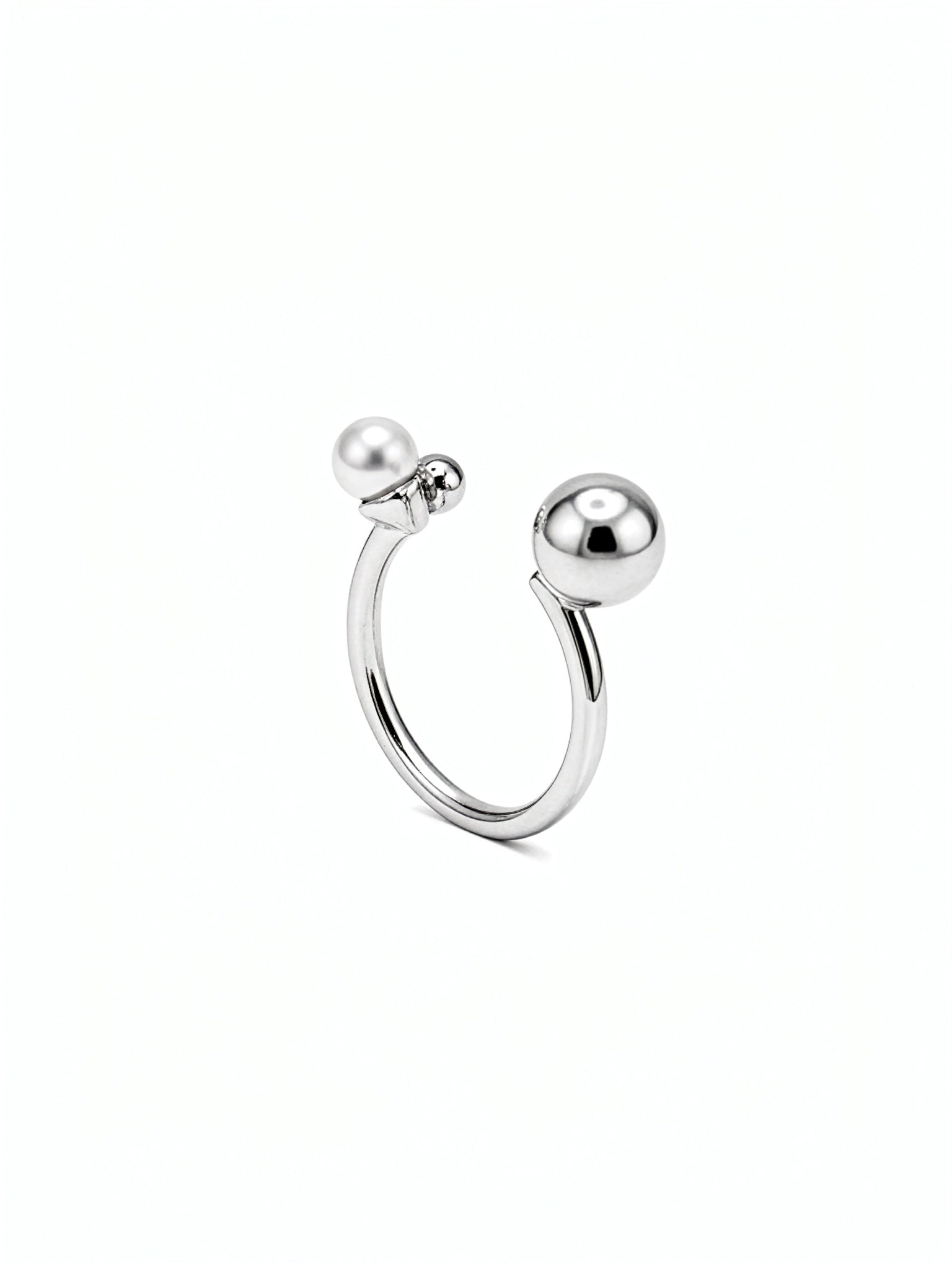 Resizable white and silver 925 sterling silver ring with polished round ends from KIRO UK inspired by Egyptian heritage for elegant fine jewelry styling